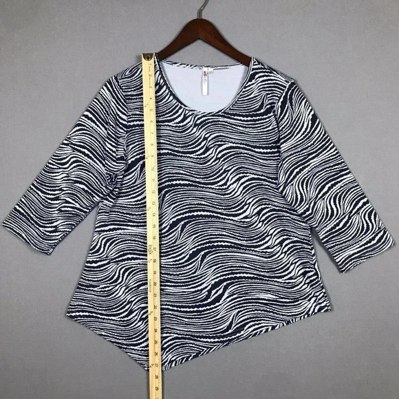 Lulu B 3/4 Sleeve Tunic Top Size Medium M UPF 50+ Nylon Stretch Navy Blue Gray - Picture 11 of 14